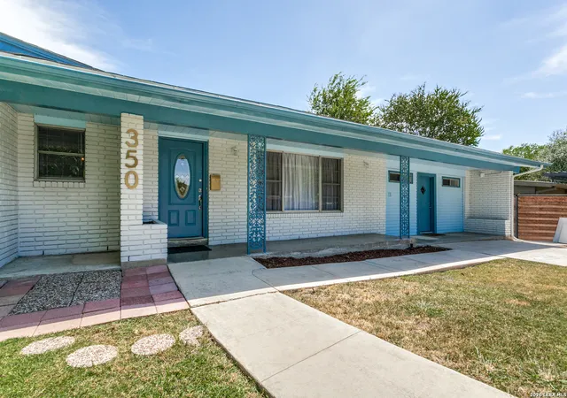 Photo 3 of Single family home for sale at 350 Springwood Ln, San Antonio, TX 78216 | MLS# 2015186 | Listing updated on 2026-09-14