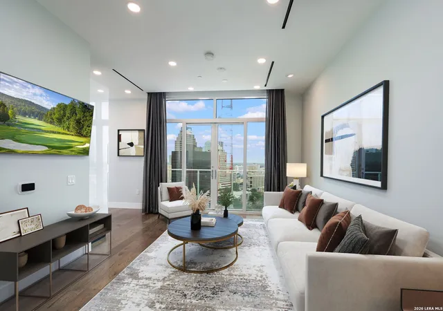 Condo for sale at 123 Lexington Ave #APT 1508, San Antonio, TX 78205 | MLS# 2015211