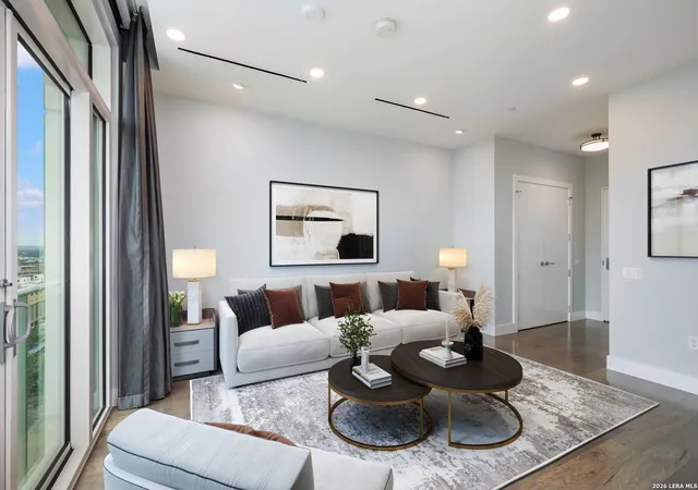 Photo 2 of Condo for sale at 123 Lexington Ave #APT 1508, San Antonio, TX 78205 | MLS# 2015211 | Listing updated on 2026-09-20