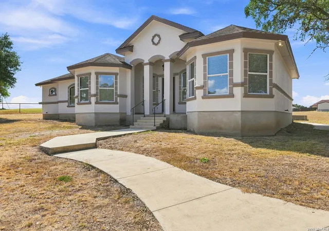 Photo 2 of Single family home for sale at 353 Big Oak Dr, Adkins, TX 78101 | MLS# 2015216 | Listing updated on 2026-09-20