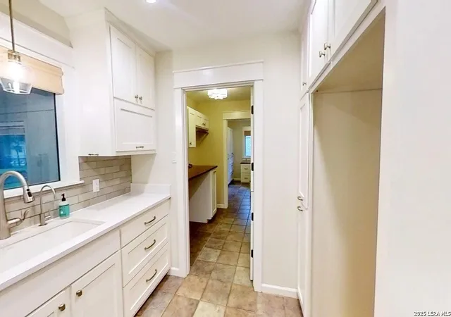 Photo 1 of Single family home for sale at 805 Timber, New Braunfels, TX 78130 | MLS# 2015228 | Listing updated on 2026-09-20