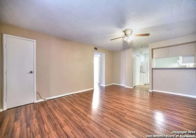 Photo 4 of Condo for sale at 3243 Nacogdoches Rd #1502, San Antonio, TX 78217 | MLS# 2015231 | Listing updated on 2026-09-09