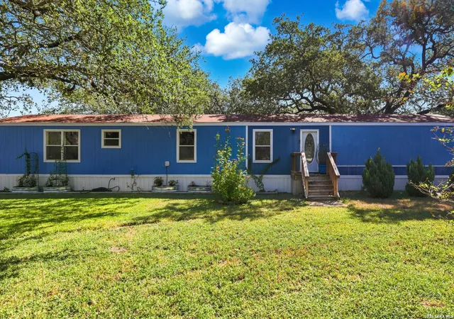 Photo 4 of Single family home for sale at 360 Brandon Way, Poteet, TX 78065 | MLS# 2015237 | Listing updated on 2026-09-20