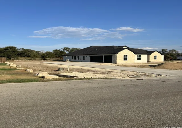 Photo 3 of Single family home for sale at 673 James Way, Castroville, TX 78009 | MLS# 2015249 | Listing updated on 2026-09-16