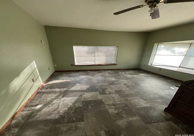 Photo 3 of Single family home for sale at 601 Como, Uvalde, TX 78801 | MLS# 2015250 | Listing updated on 2026-09-09