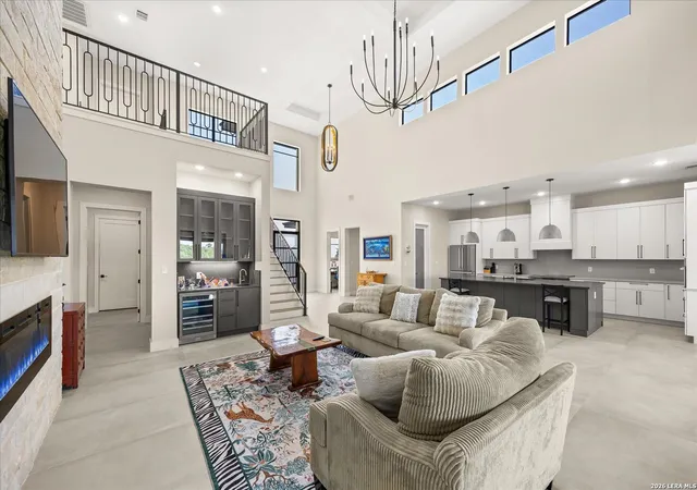 Photo 4 of Single family home for sale at 330 Preston Trl, Boerne, TX 78006 | MLS# 2015282 | Listing updated on 2026-09-09