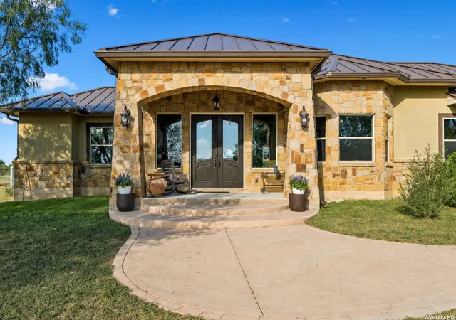 Single family home for sale at 230 Casarez Rd, Pleasanton, TX 78064 | MLS# 2015283