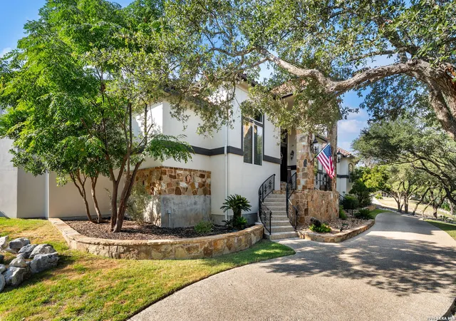 Photo 3 of Single family home for sale at 7 Remington Run, San Antonio, TX 78258 | MLS# 2015285 | Listing updated on 2026-09-09