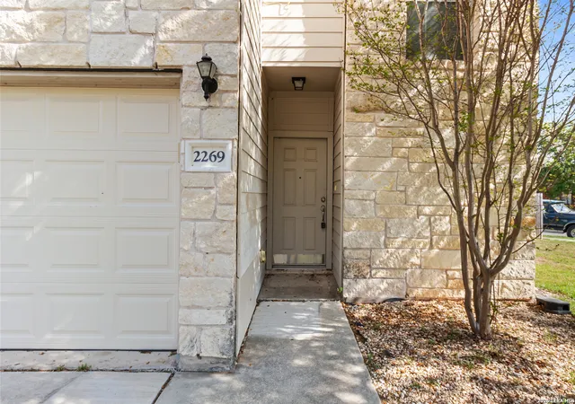 Photo 3 of Single family home for sale at 2269 Hidden Meadow, New Braunfels, TX 78130 | MLS# 2015286 | Listing updated on 2026-09-17