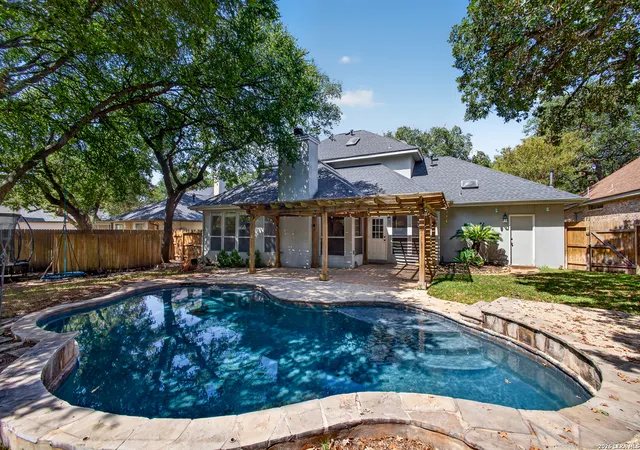 Photo 4 of Single family home for sale at 16430 Inwood Cvs Dr, San Antonio, TX 78248 | MLS# 2015292 | Listing updated on 2026-09-18