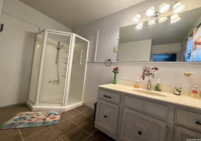 Photo 4 of Single family home for sale at 902 N Bond, Karnes City, TX 78118 | MLS# 2015299 | Listing updated on 2026-09-09