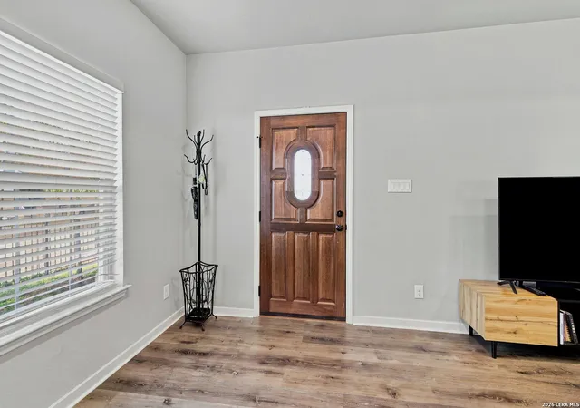 Photo 4 of Single family home for sale at 212 W Baylor, San Antonio, TX 78204 | MLS# 2015302 | Listing updated on 2026-09-17