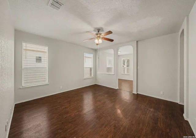 Photo 2 of Sale Pending at 180 Reeves Gdn, San Antonio, TX 78253 | MLS# 2015306 | Listing updated on 2026-10-01