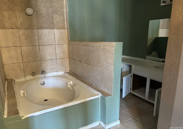 Photo 4 of Single family home for sale at 3888 Cross Crk Dr, Eagle Pass, TX 78852 | MLS# 2015318 | Listing updated on 2026-09-09