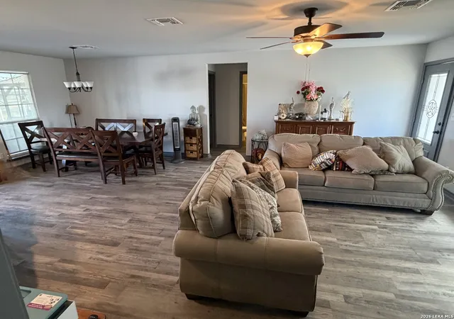 Photo 4 of Single family home for sale at 100 Lakeview, Three Rivers, TX 78071 | MLS# 2015326 | Listing updated on 2026-09-20