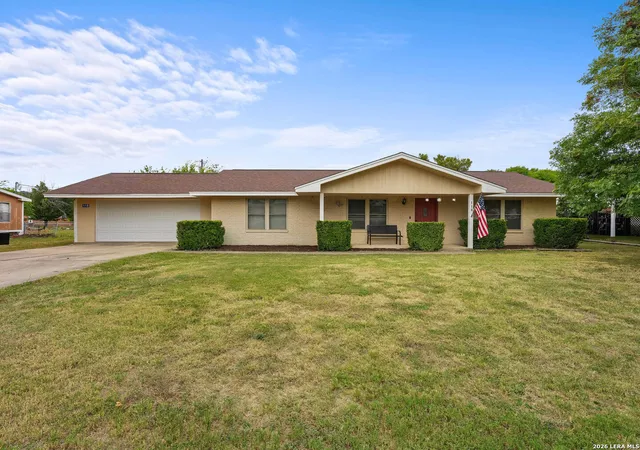 Photo 1 of Single family home for sale at 118 Cypress Fls Dr, Ingram, TX 78025 | MLS# 2015330 | Listing updated on 2026-09-16
