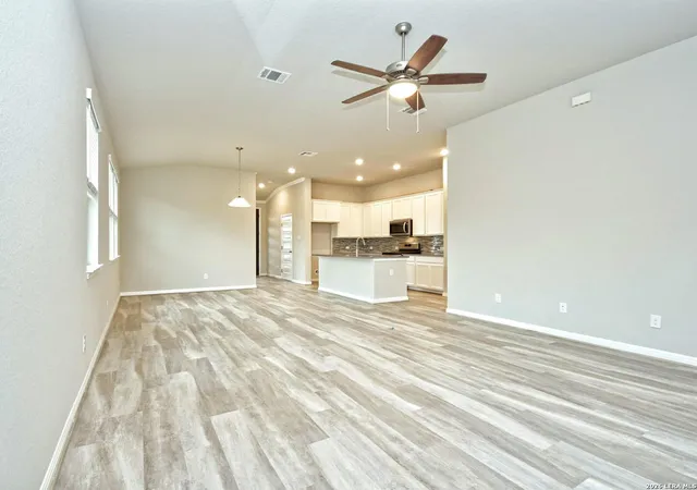 Photo 4 of Single family home for sale at 10217 King Robert Blank, San Antonio, TX 78239 | MLS# 2015335 | Listing updated on 2026-09-09