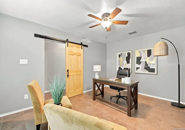 Photo 3 of Sale Pending at 283 Reeves Garden, San Antonio, TX 78253 | MLS# 2015339 | Listing updated on 2026-10-06
