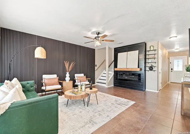 Photo 4 of Sale Pending at 283 Reeves Garden, San Antonio, TX 78253 | MLS# 2015339 | Listing updated on 2026-10-06