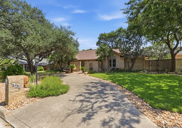 Photo 1 of Single family home for sale at 102 Irongate Rd, San Antonio, TX 78213 | MLS# 2015349 | Listing updated on 2026-09-10