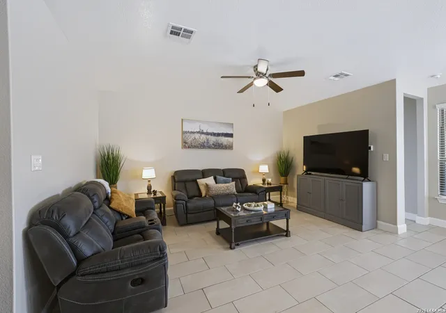 Photo 4 of Single family home for sale at 9407 Sundrop Vly, San Antonio, TX 78254 | MLS# 2015360 | Listing updated on 2026-09-17