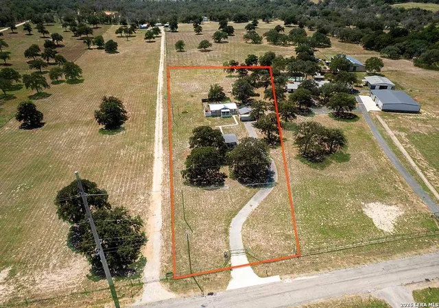 Photo 2 of Sale Pending at 4005 County Rd 307, La Vernia, TX 78121 | MLS# 2015457 | Listing updated on 2026-09-28
