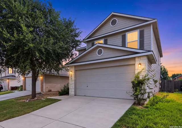 Photo 2 of Single family home for sale at 130 Mallow Grv, San Antonio, TX 78253 | MLS# 2015459 | Listing updated on 2026-09-10
