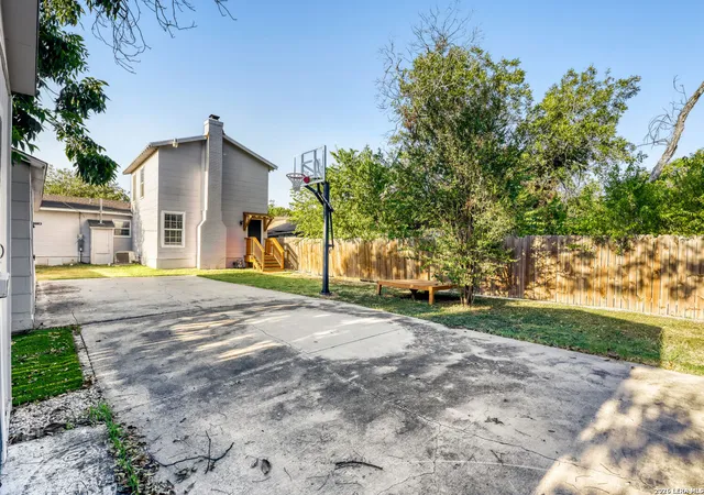Photo 29 of Single family home for sale at 315 Avant Ave, San Antonio, TX 78210 | MLS# 2015471 | Listing updated on 2026-10-08