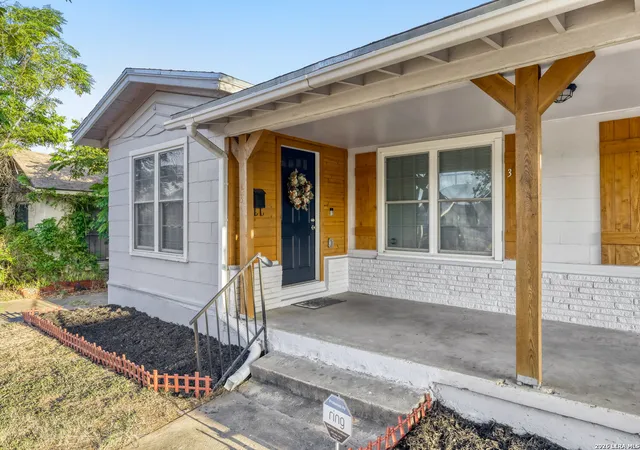 Photo 4 of Single family home for sale at 315 Avant Ave, San Antonio, TX 78210 | MLS# 2015471 | Listing updated on 2026-09-14