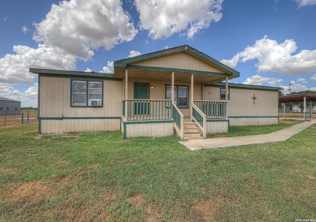 Photo 3 of Single family home for sale at 745 Warncke Rd, La Vernia, TX 78121 | MLS# 2015474 | Listing updated on 2026-09-21