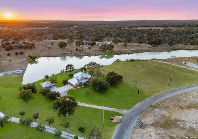 Photo 4 of Single family home for sale at 177 Abrego Lake Dr, Floresville, TX 78114 | MLS# 2015480 | Listing updated on 2026-09-10