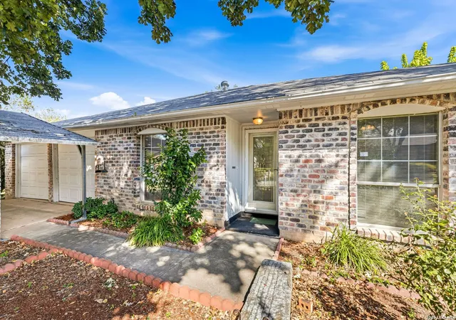 Photo 3 of Single family home for sale at 3321 Morning Dr, Schertz, TX 78108 | MLS# 2015493 | Listing updated on 2026-09-10
