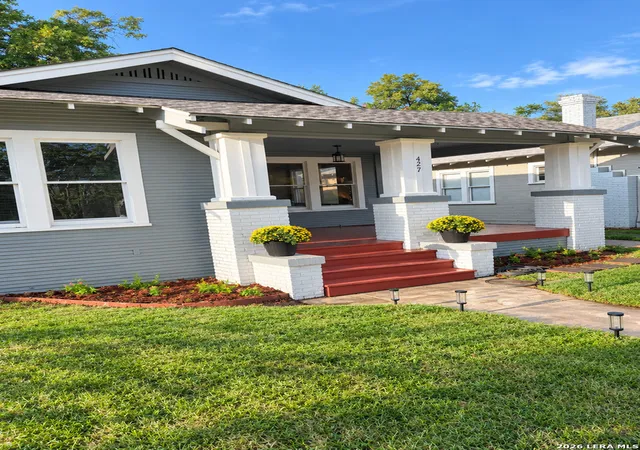 Photo 1 of Single family home for sale at 427 E French Pl, San Antonio, TX 78212 | MLS# 2015511 | Listing updated on 2026-09-21