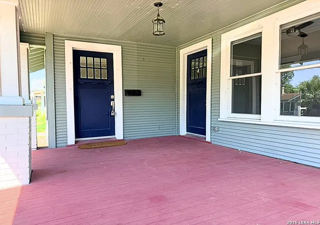 Photo 2 of Single family home for sale at 427 E French Pl, San Antonio, TX 78212 | MLS# 2015511 | Listing updated on 2026-09-21