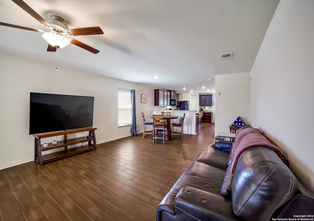 Photo 4 of Single family home for sale at 4016 Northaven, New Braunfels, TX 78132 | MLS# 2015535 | Listing updated on 2026-09-17