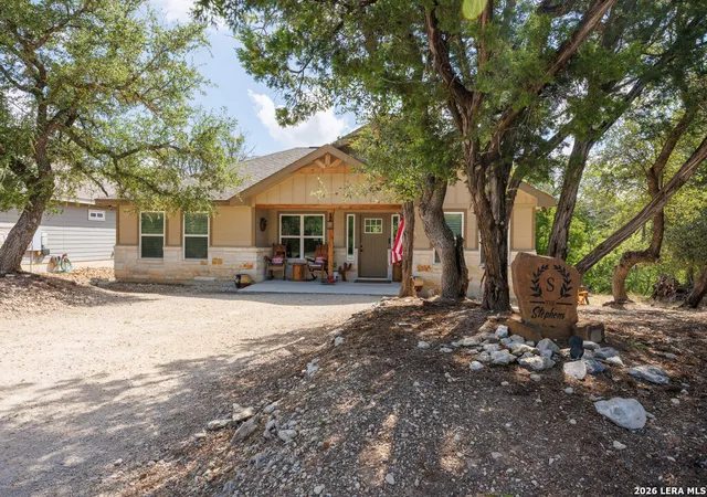 Photo 26 of Single family home for sale at 2012 Ronda Ct, Canyon Lake, TX 78133 | MLS# 2015539 | Listing updated on 2026-09-10