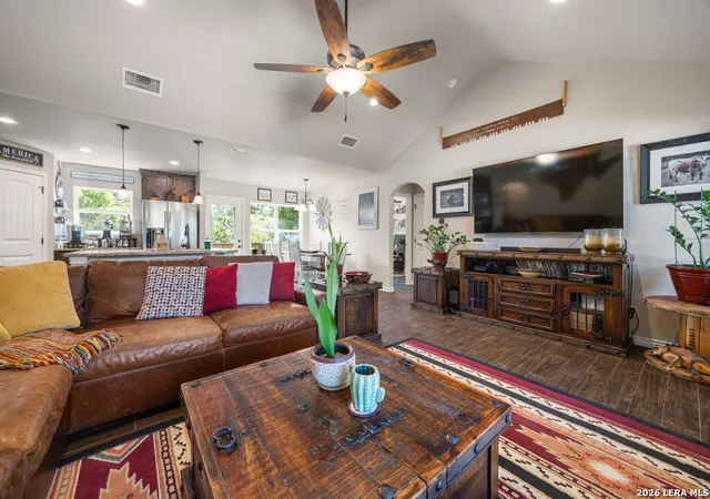 Photo 4 of Single family home for sale at 2012 Ronda Ct, Canyon Lake, TX 78133 | MLS# 2015539 | Listing updated on 2026-09-10