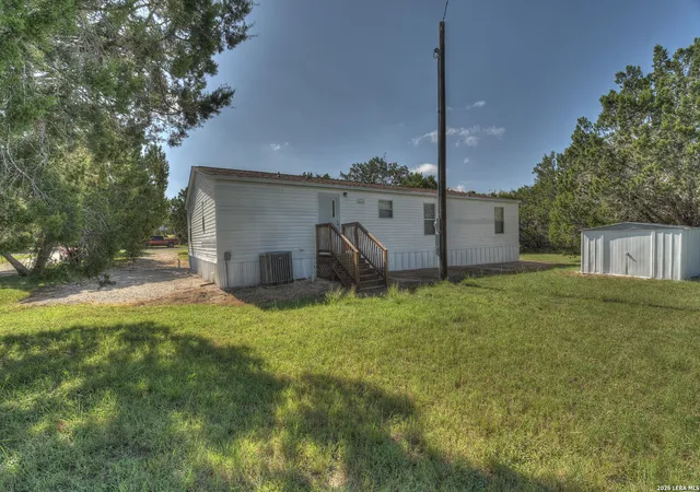 Photo 3 of Single family home for sale at 89 Jim Dalrymple Dr, Leakey, TX 78873 | MLS# 2015552 | Listing updated on 2026-09-14