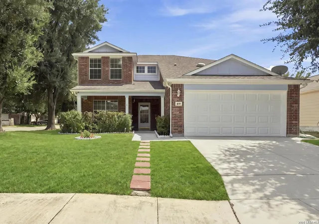 Photo 3 of Single family home for sale at 672 Planters Pass, Schertz, TX 78154 | MLS# 2015561 | Listing updated on 2026-09-18