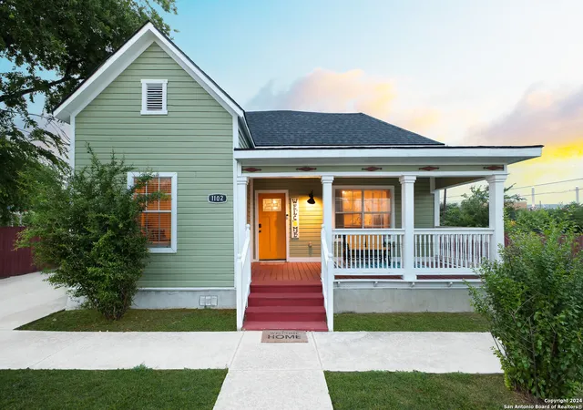 Photo 2 of Single family home for sale at 1102 E Crockett St, San Antonio, TX 78202 | MLS# 2015587 | Listing updated on 2026-10-05