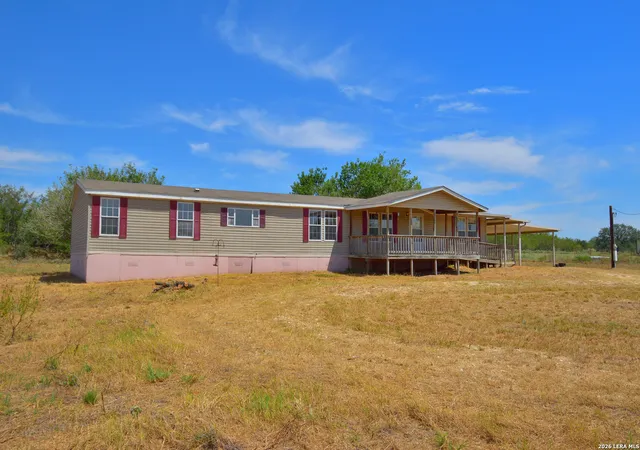 Photo 3 of Sale Pending at 8073 County Rd 401, Floresville, TX 78114 | MLS# 2015588 | Listing updated on 2026-10-07