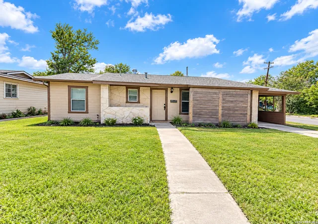 Photo 1 of Single family home for sale at 146 Ewing Pl, San Antonio, TX 78201 | MLS# 2015599 | Listing updated on 2026-09-22