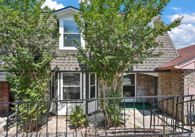 Photo 1 of Single family home for sale at 5333 Callaghan Rd, San Antonio, TX 78228 | MLS# 2015603 | Listing updated on 2026-09-21