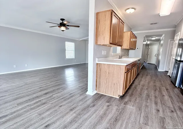 Photo 4 of Single family home for sale at 631 Lynx Mountain, San Antonio, TX 78251 | MLS# 2015605 | Listing updated on 2026-09-21