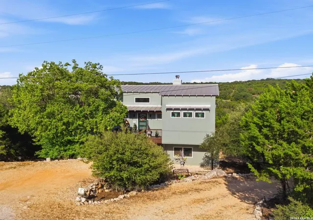 Photo 2 of Single family home for sale at 1040 Erika Crst, Canyon Lake, TX 78133 | MLS# 2015608 | Listing updated on 2026-09-21