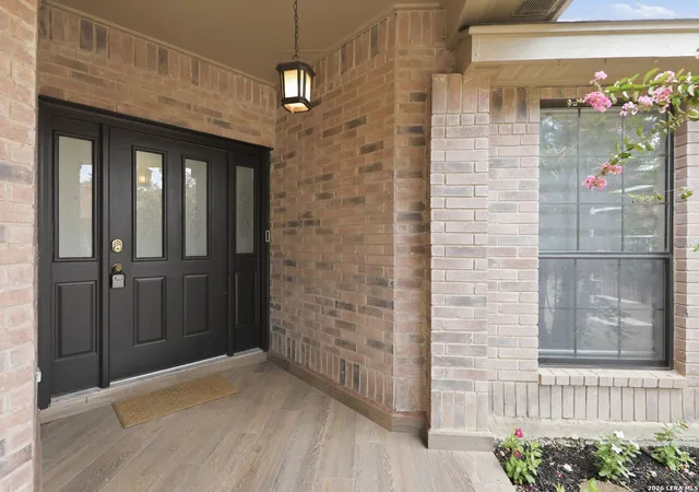 Photo 2 of Single family home for sale at 1147 Quail Holw, Laredo, TX 78045 | MLS# 2015609 | Listing updated on 2026-09-21