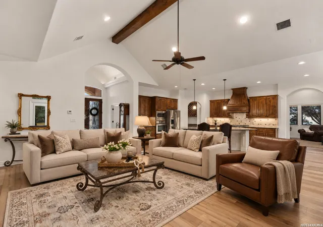 Photo 4 of Single family home for sale at 31039 Keeneland Dr, Boerne, TX 78015 | MLS# 2015612 | Listing updated on 2026-09-21