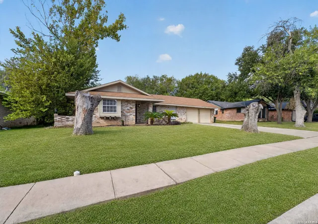 Photo 4 of Single family home for sale at 5042 Sierra Madre, San Antonio, TX 78233 | MLS# 2015617 | Listing updated on 2026-09-14