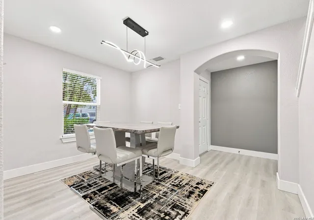 Photo 3 of Single family home for sale at 7918 Meadow Way Ct, San Antonio, TX 78227 | MLS# 2015620 | Listing updated on 2026-09-10