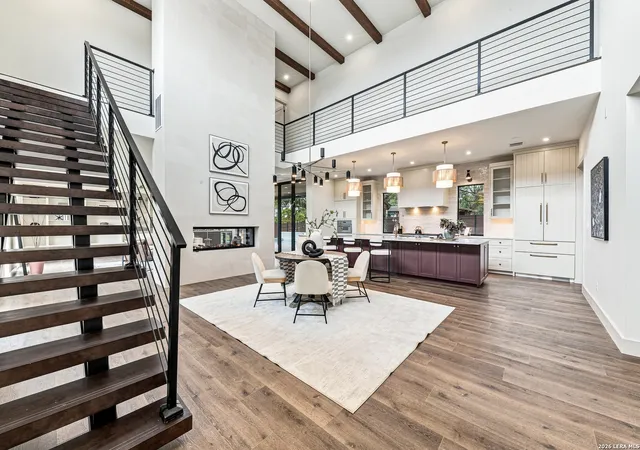 Photo 4 of Single family home for sale at 103 Lakeview Blvd, New Braunfels, TX 78130 | MLS# 2015627 | Listing updated on 2026-09-15